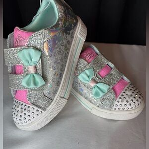 Skechers Silver and Pink Sparkly Light Up Kids Sneakers NWT